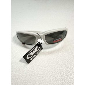 Solbrille Global Vision med hvid ramme