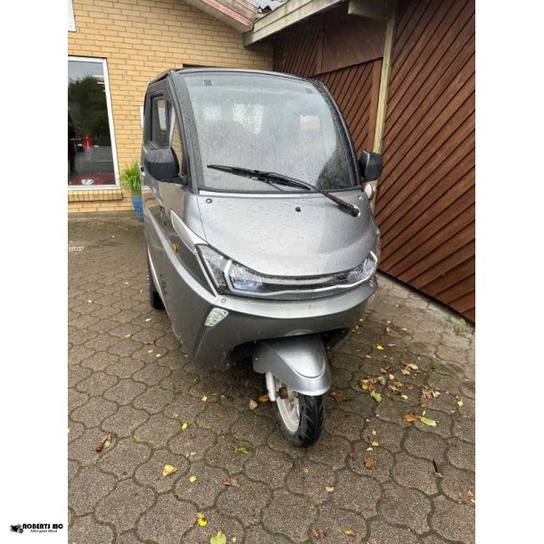 Jinma J1 kabinescooter i gr