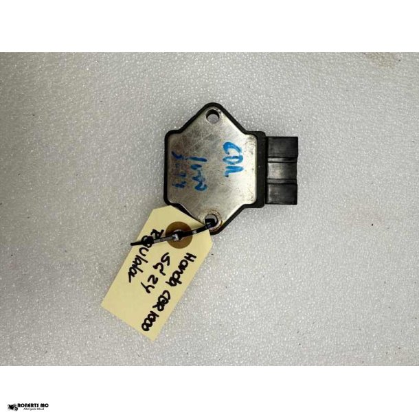 Honda CBR1000 SC24 regulator
