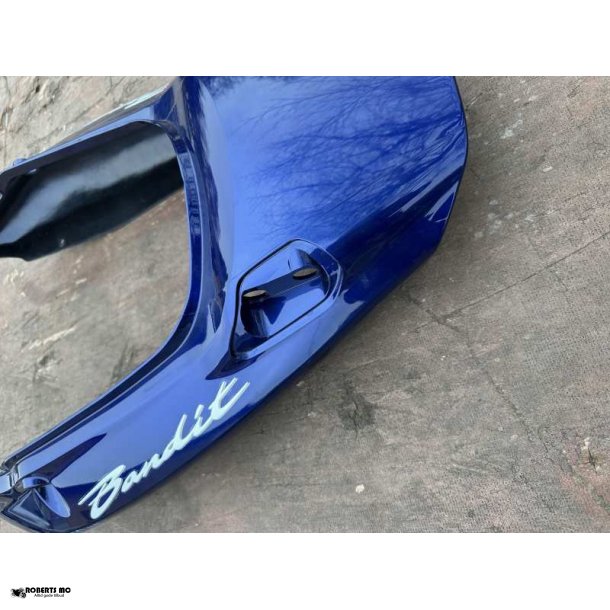 Suzuki GSF600 Bandit bagende