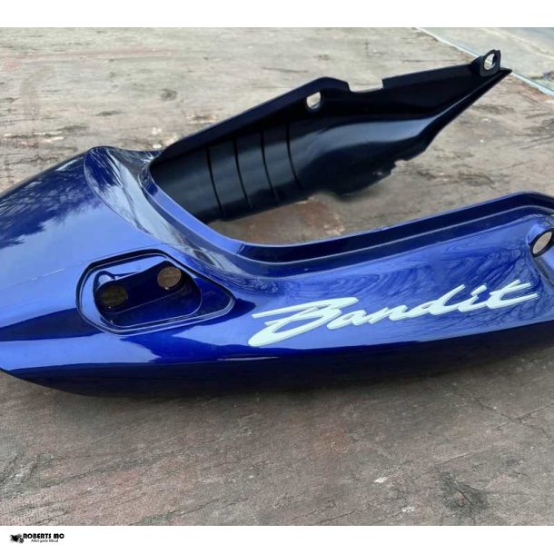 Suzuki GSF600 Bandit bagende