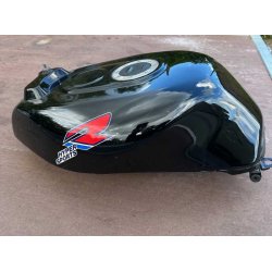 Suzuki GSXR750 benzintank