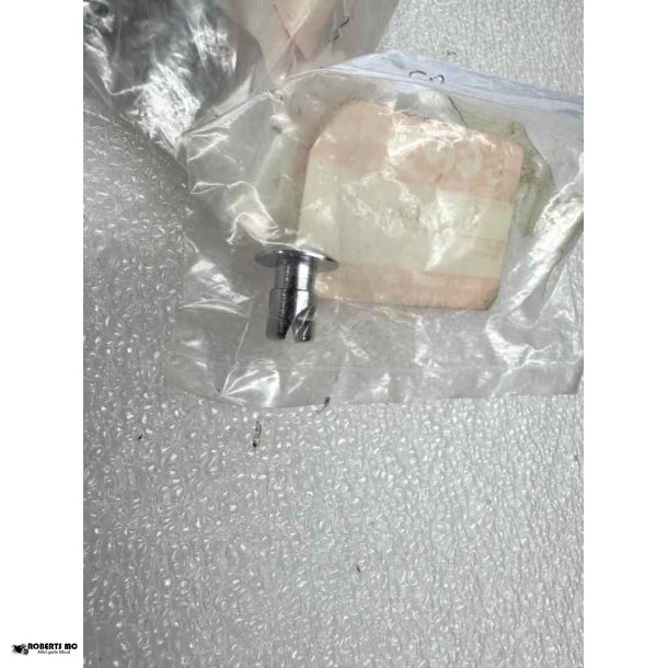 Suzuki Fastner ,Cowl Side Cover