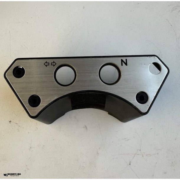 Suzuki VZ800 case assy pilot