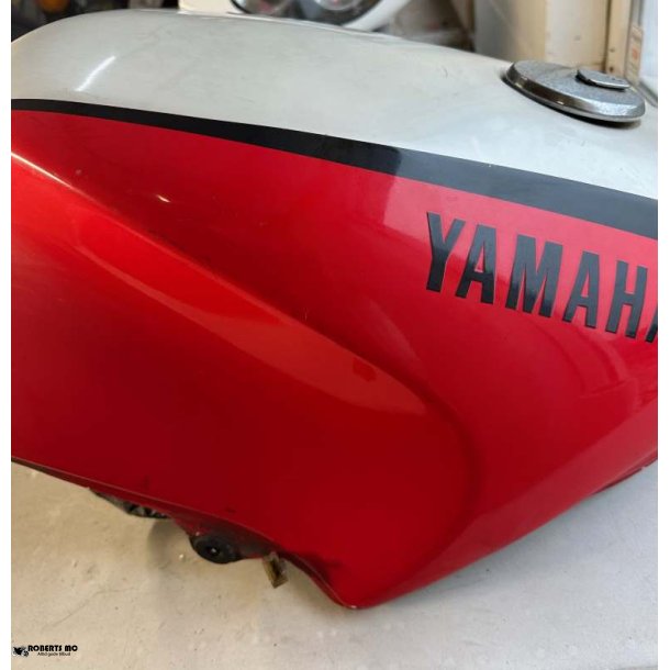 Yamaha FJ1100 benzintank