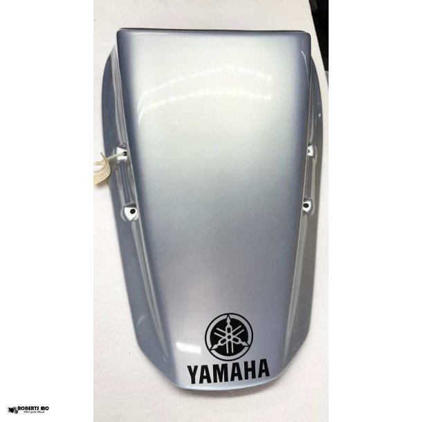 Yamaha FZS600 seat cowl cover 