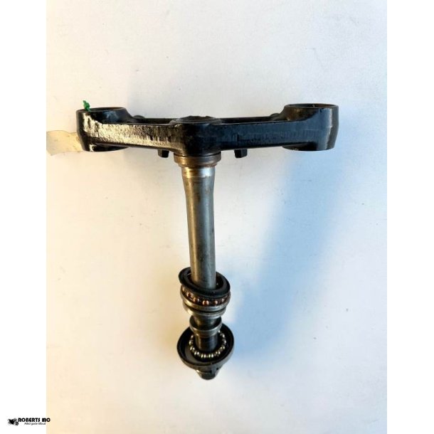 Yamaha XJ600 forgaffelbro nederst