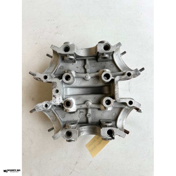 Yamaha XS650 cylinder head